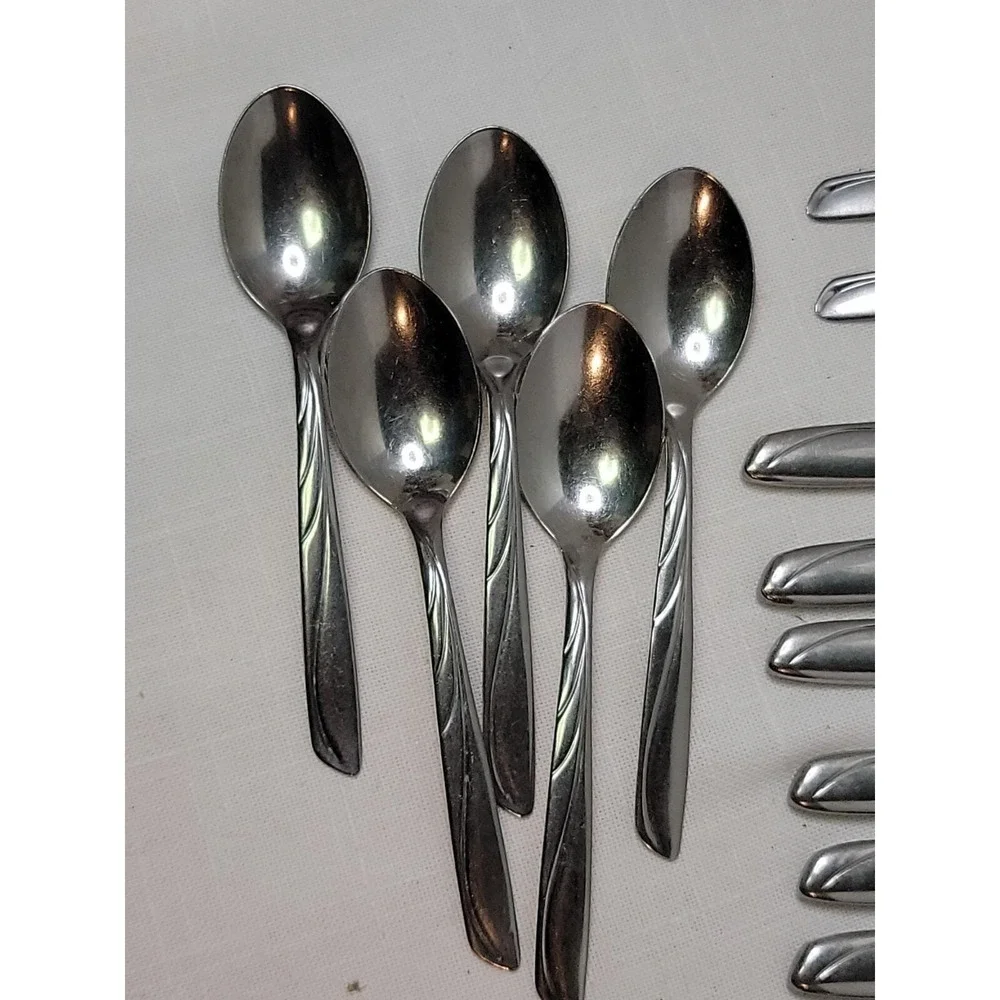 Silco USA Vintage Mid Century Stainless Flatware Wavy Pattern IN125 Lot Of 25